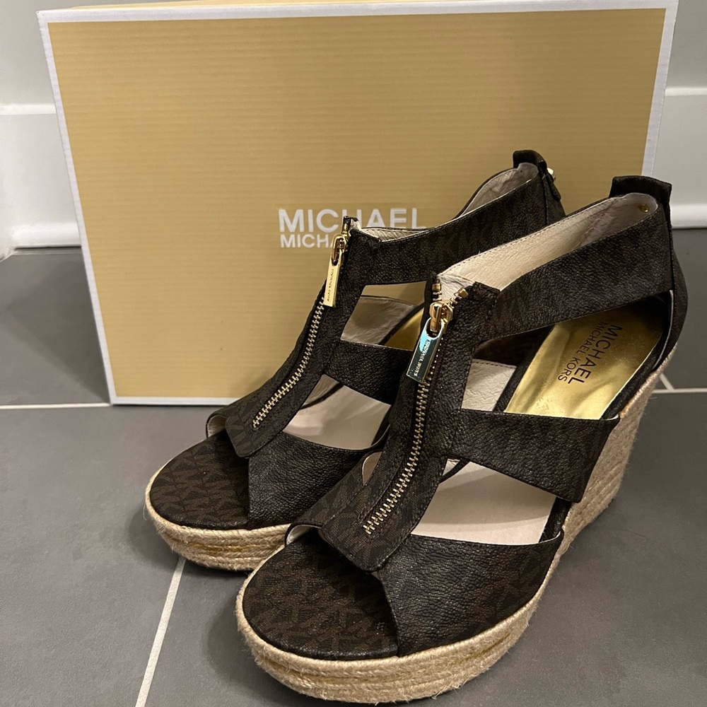 Michael Kors Monogram heels